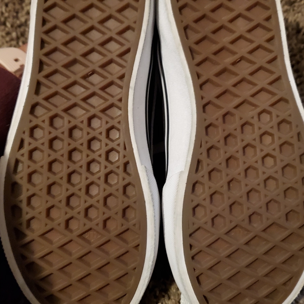 Vans - Picture 2 of 5